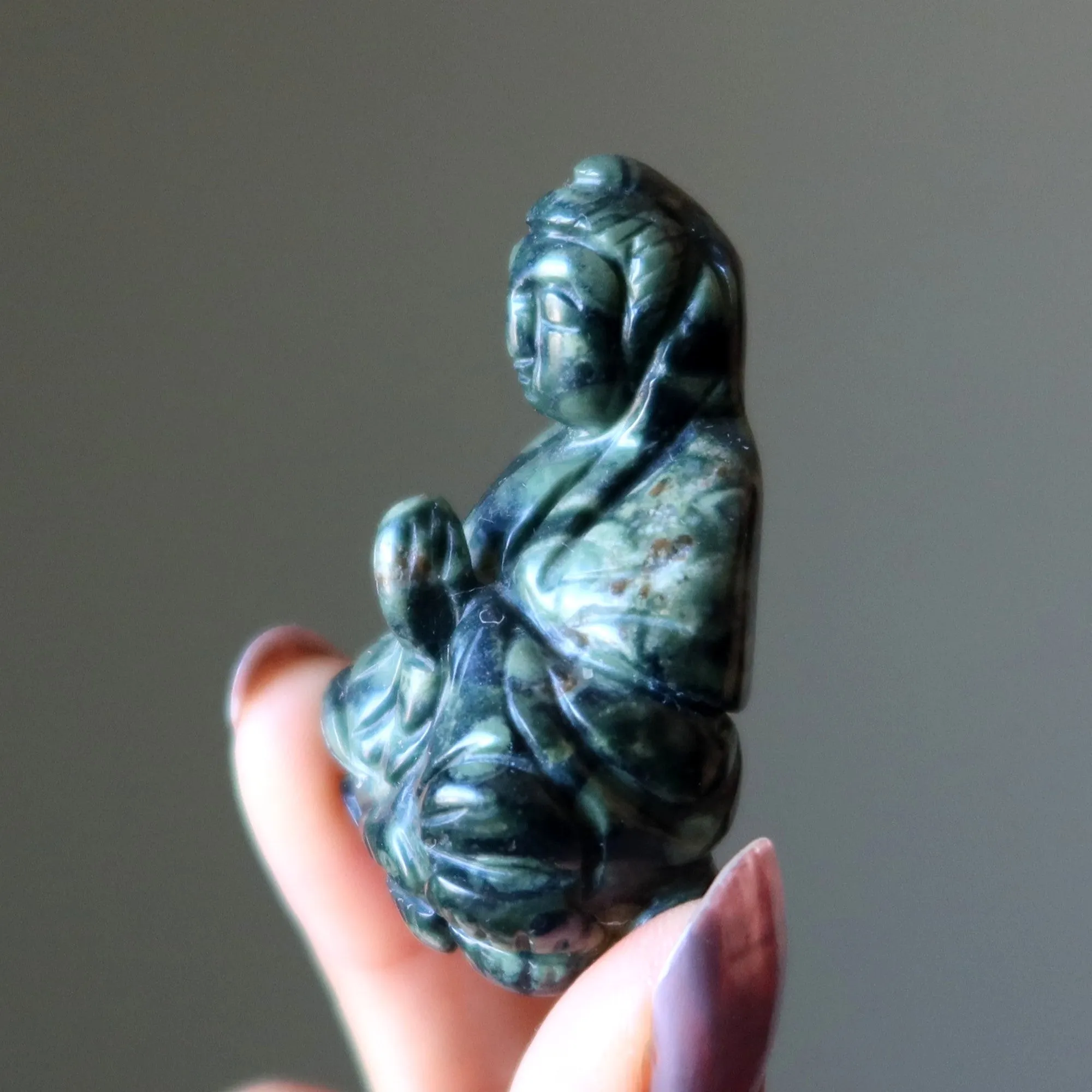 Green Jasper Buddha Praying for Peace