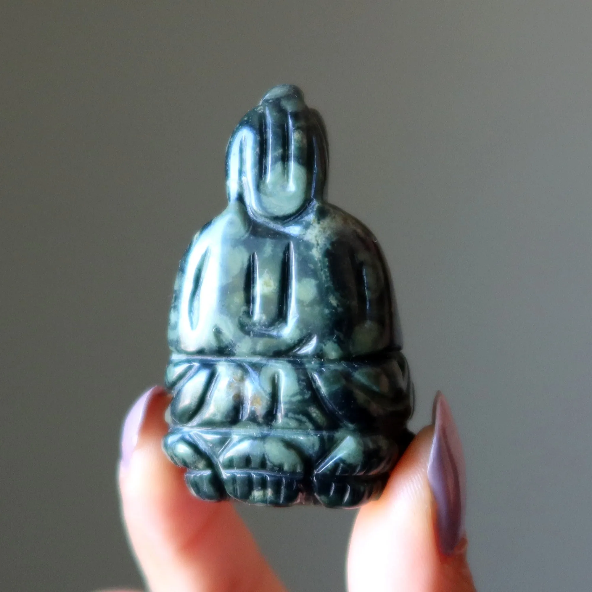 Green Jasper Buddha Praying for Peace