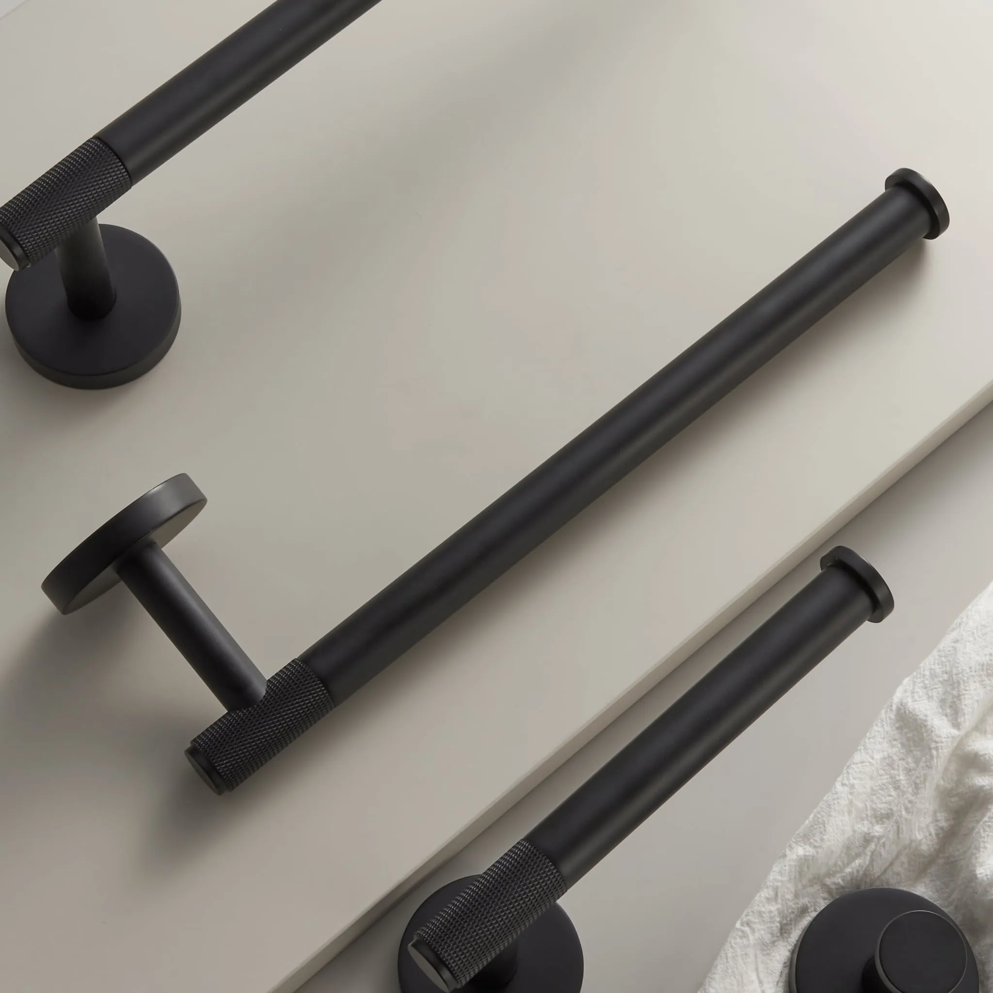 KRAM Knurled Solid Brass Hand Towel Rail