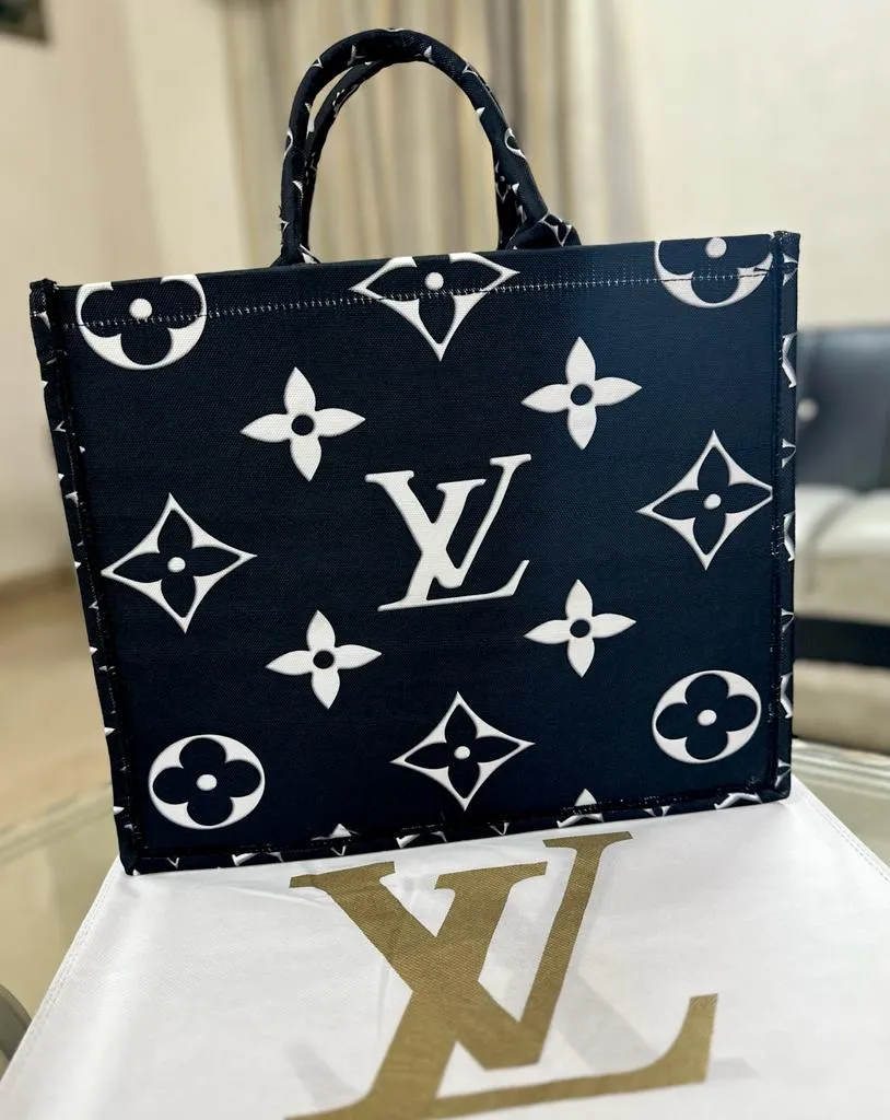 LV TOTE  BAG