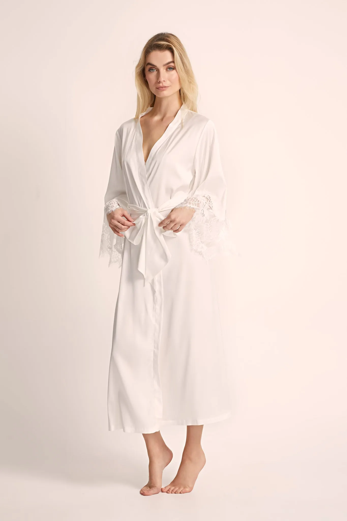 Margo Long Lace Robe - White