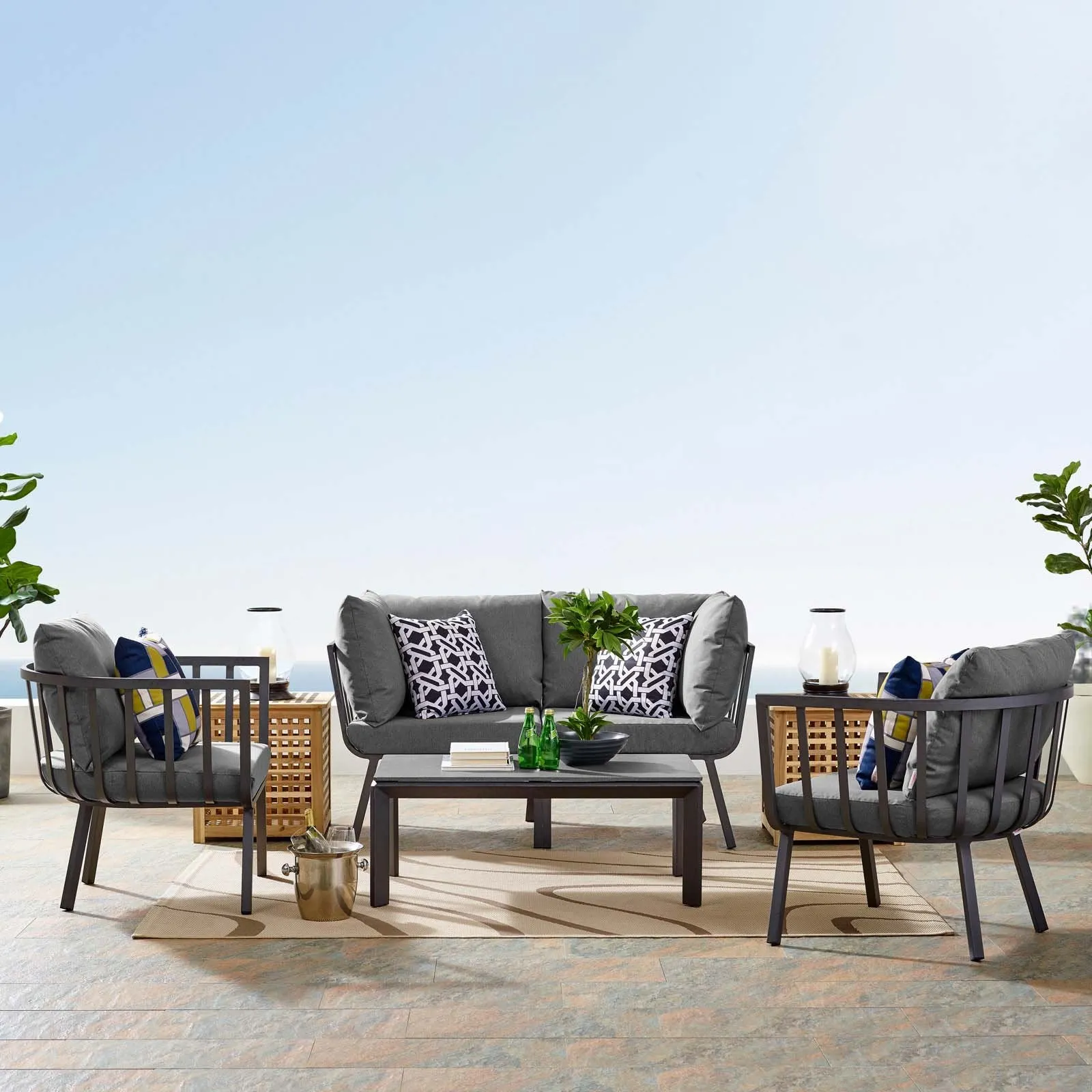 Riverside Outdoor Patio Set