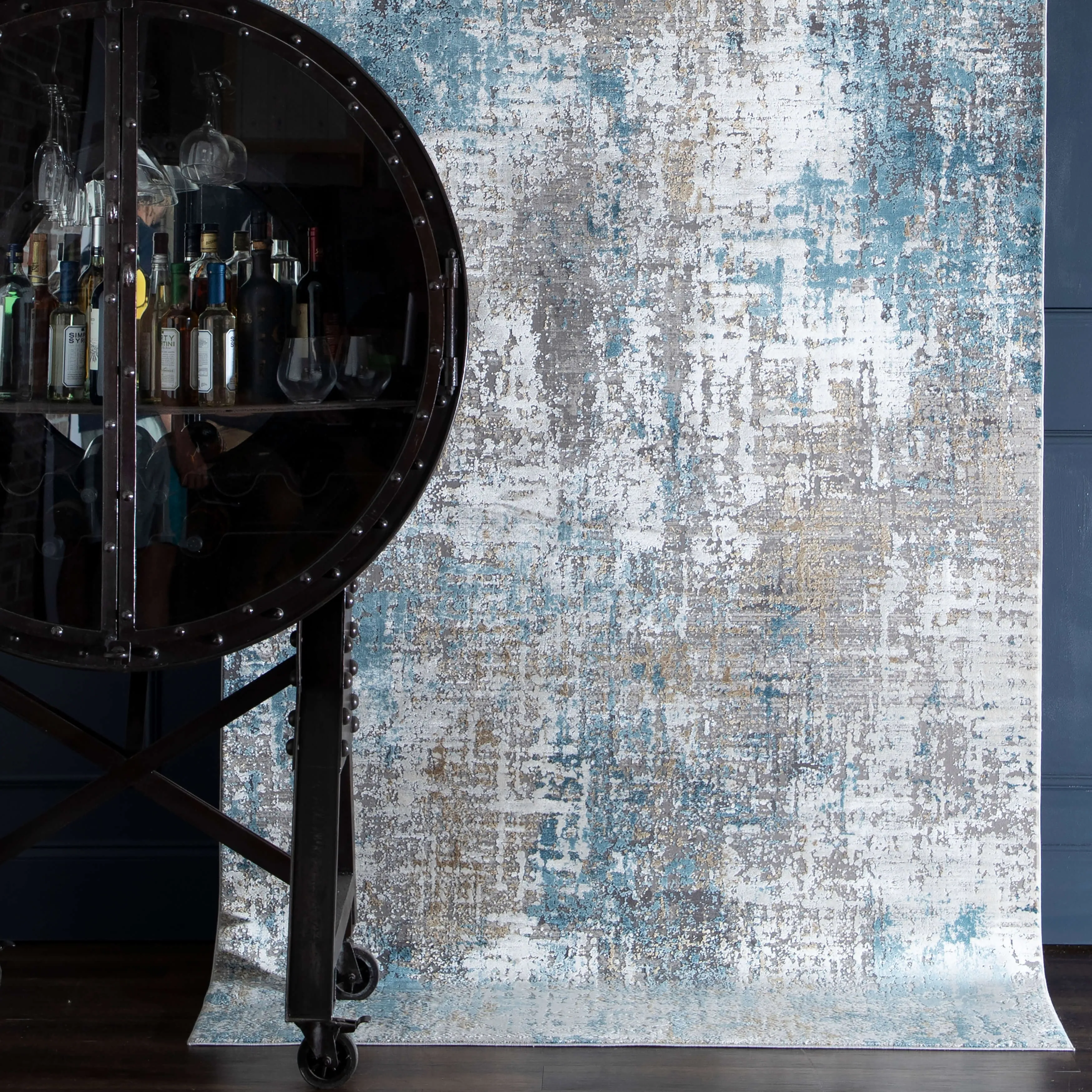 Tryst Marseille Blue