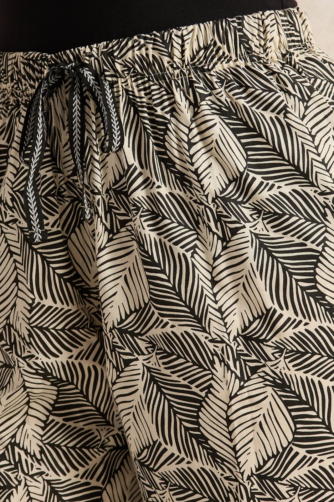 Women Black And Beige Leaf Printed Pyjama Bottom
